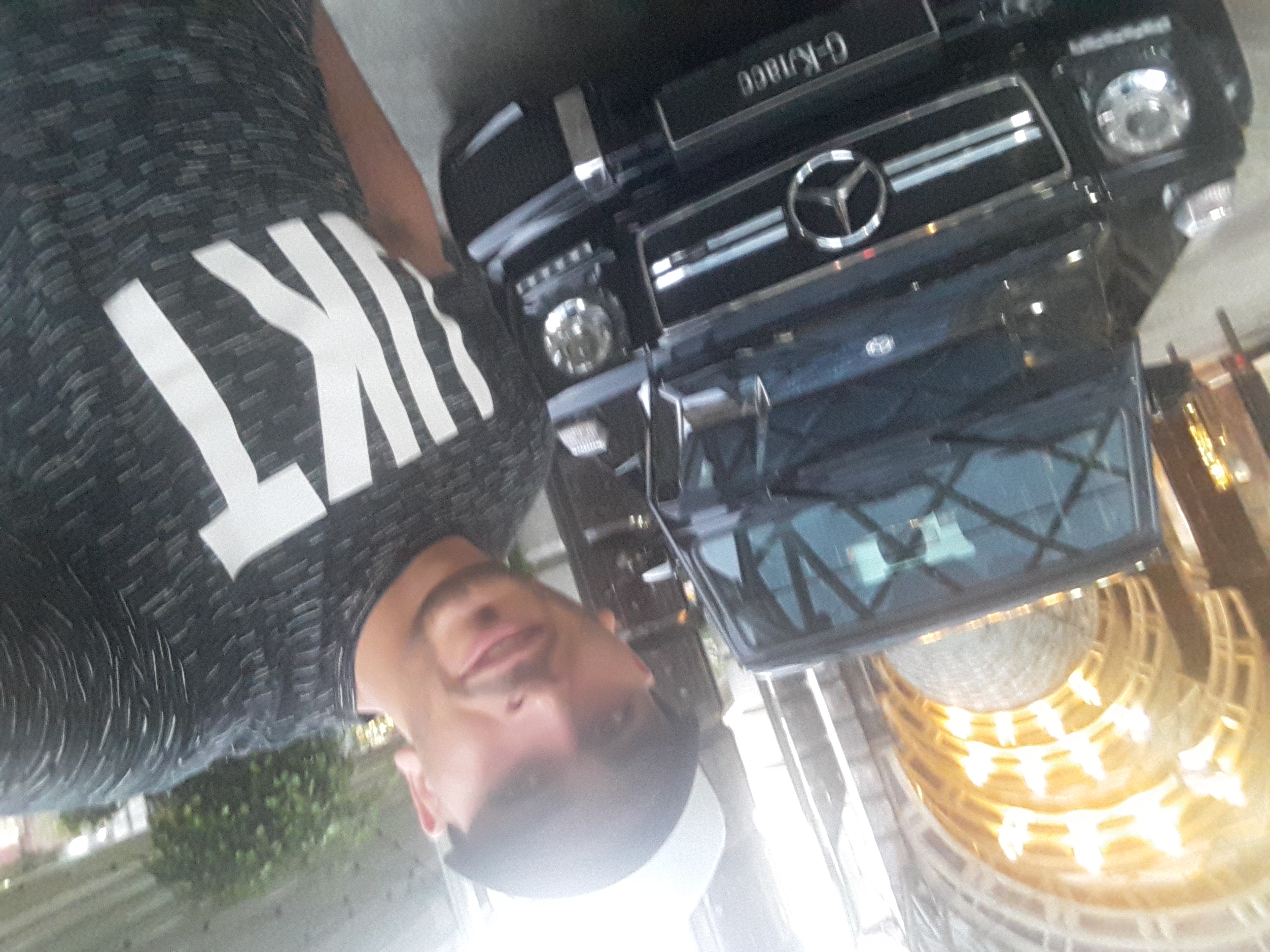 Oussama19 Profile Picture