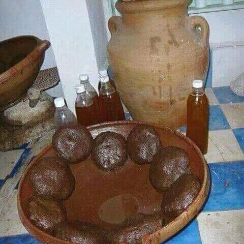 حسن أزارو Cover Image